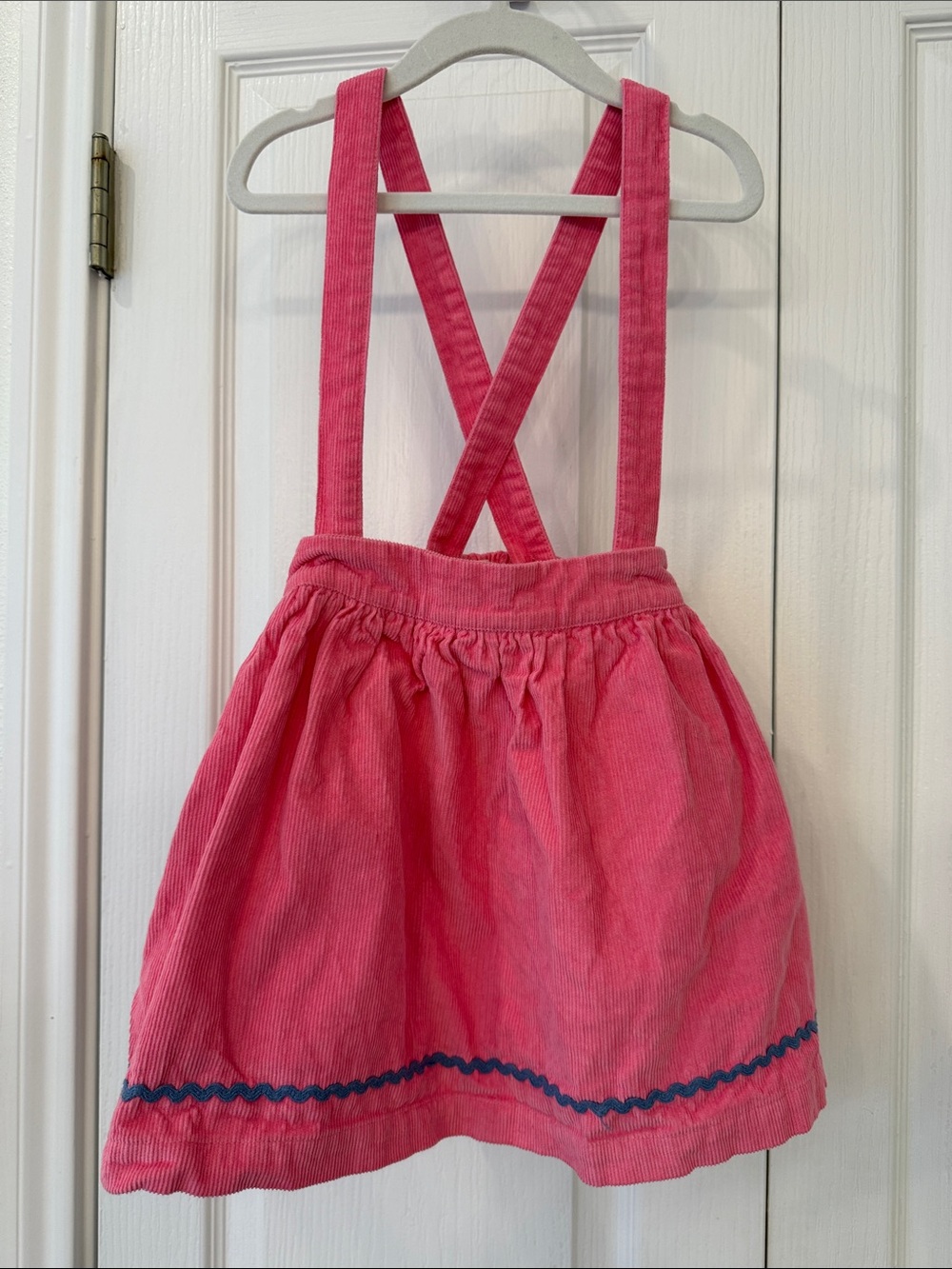 Mini Boden Pink Corduroy Embroidered Suspender Skirt Girls Size 4-5Y Floral - Picture 2 of 6